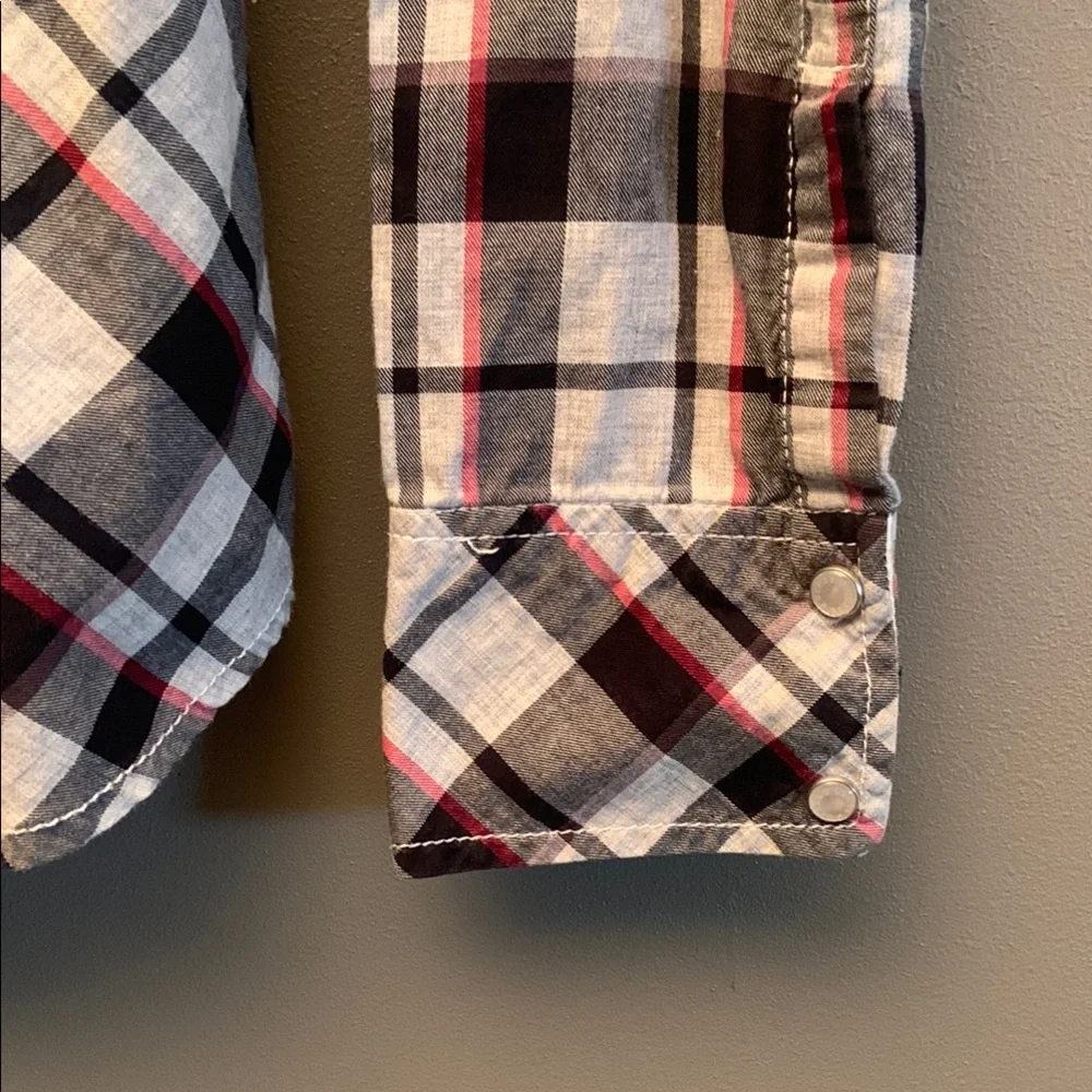 Guess Plaid Button Down Shirt in Pink Blue & White - Picture 5 of 11